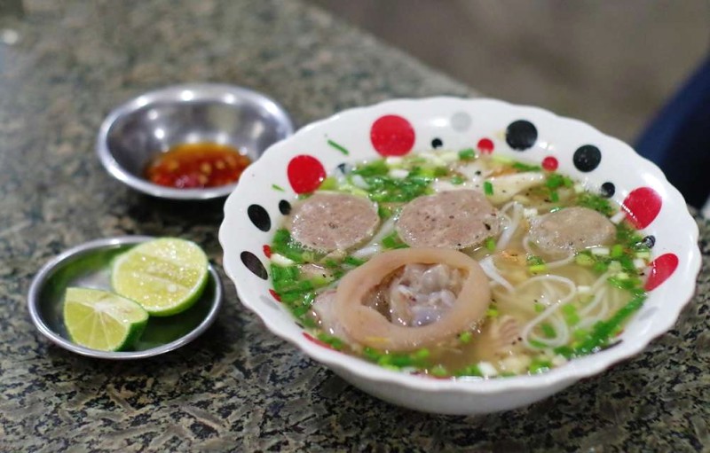 Bánh canh Vĩnh Trung, sợi dẹt, gạo Khmer.