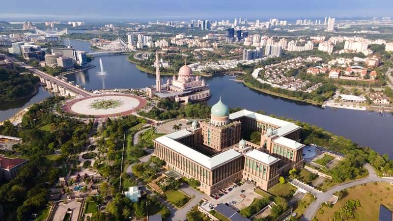 Khám phá nét độc đáo của Putrajaya! @shutterstock