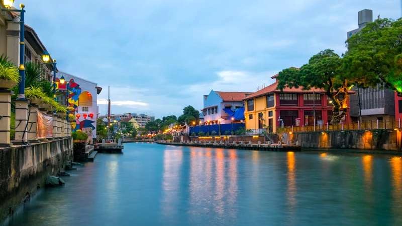 Nơi giao thoa Á - Âu giữa lòng Malacca. (42 kí tự)