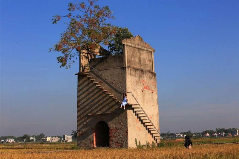 Lò gạch cũ - nét hoang sơ cho bức ảnh thêm màu sắc mới. @báo Dân tộc phát triển