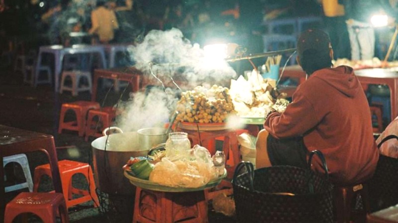 Trung tâm, tiện ăn đêm! 🌃