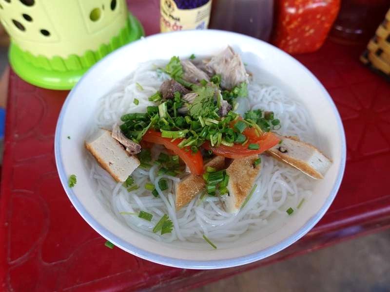 Bánh canh chả cá Vũng Tàu: thơm ngon, ăn hoài không ngán!