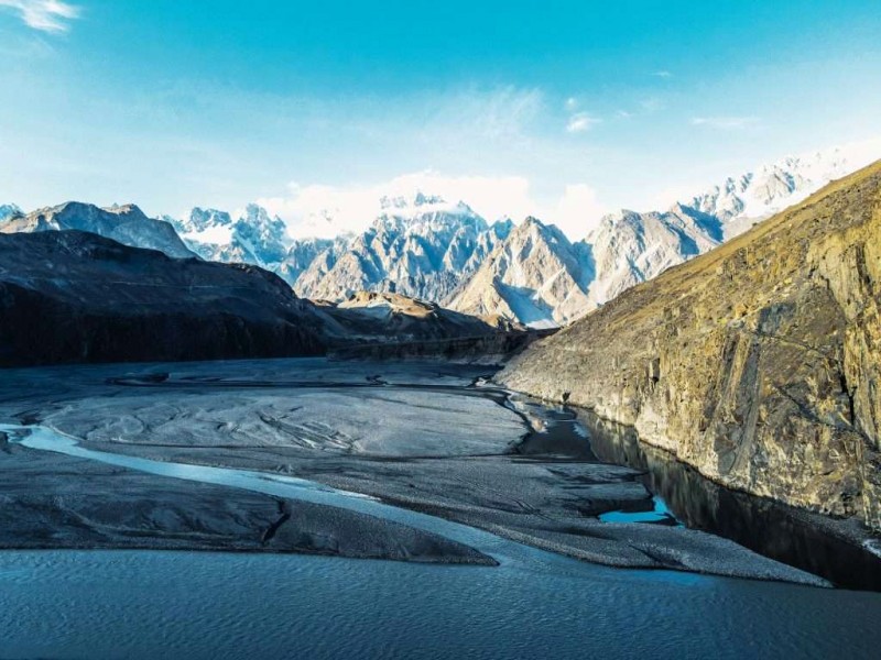 Passu.