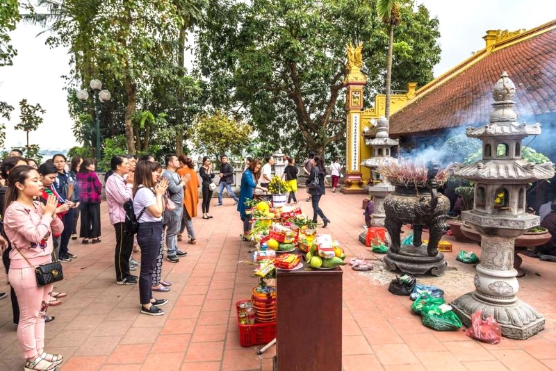 Khám phá chùa và các điểm du lịch lân cận!