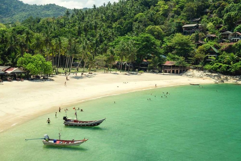 Bãi biển Koh Phangan đẹp mơ màng.