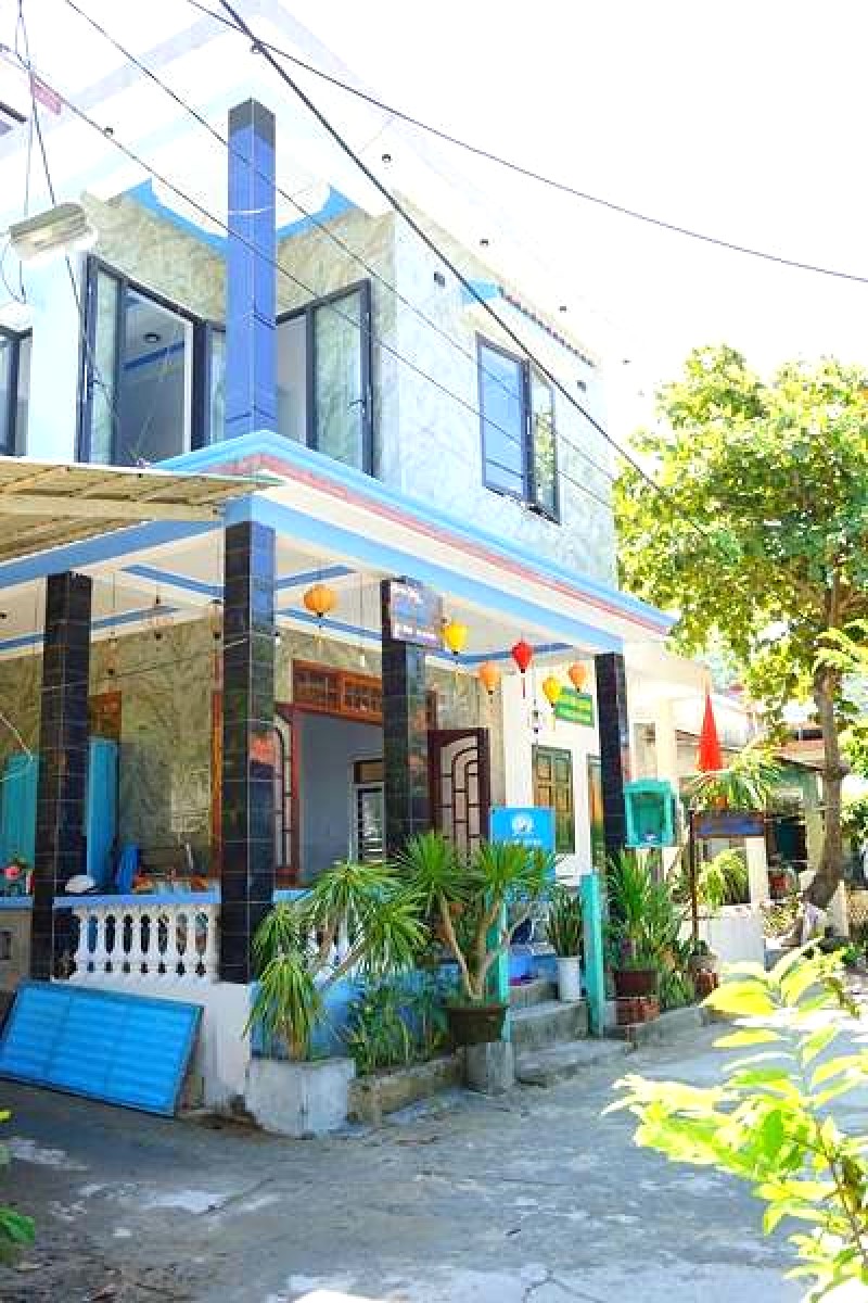 Homestay Lâu Thu: Giá cả hợp lý! 😉