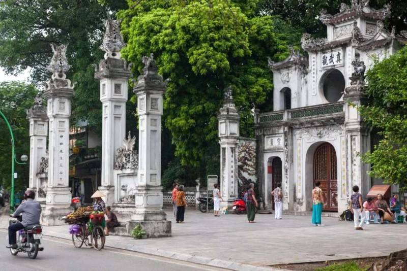 Đền Quán Thánh: Nơi tâm linh của người Hà Nội.