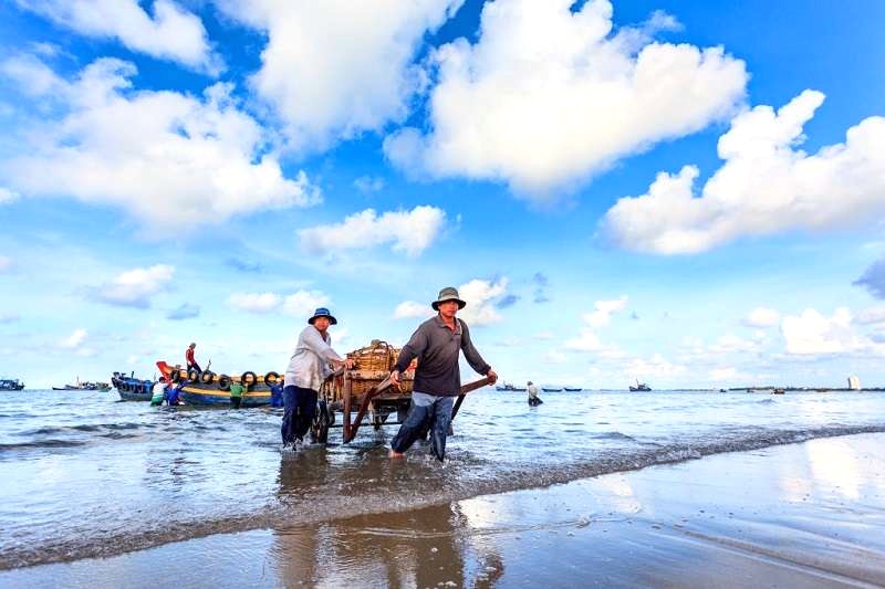 Bãi biển Long Hải.@shutterstock