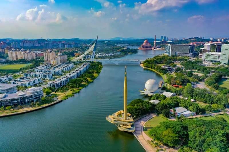 Putrajaya: Thành phố xinh đẹp, điểm đến lý tưởng cho bạn! @shutterstock