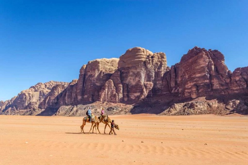 Wadi Rum: Sa mạc hùng vĩ, linh thiêng.