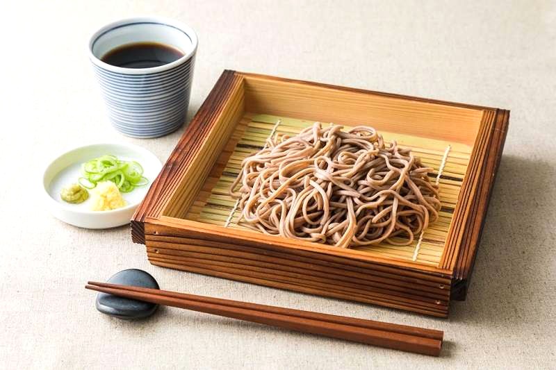 Mì Soba: Bột kiều mạch là thành phần chính.