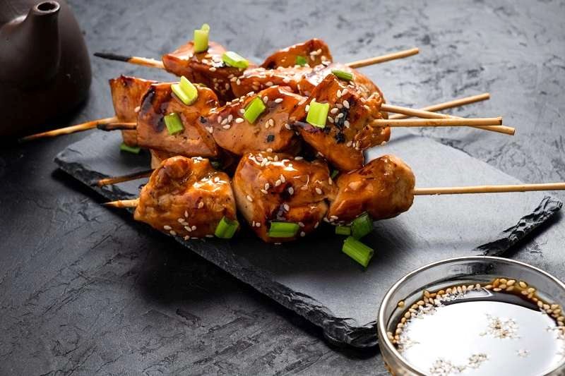 Yakitori: Món ngon đường phố Nhật Bản.