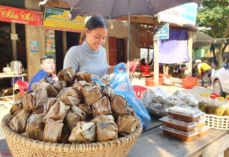 Bánh gai Xứ Dừa: Quà lưu niệm được yêu thích.