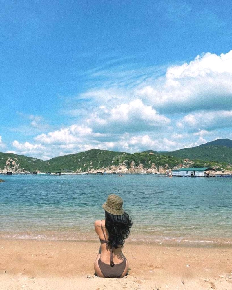 Vĩnh Hy gọi bạn @m.hanh__! ☀️🌊🏖️