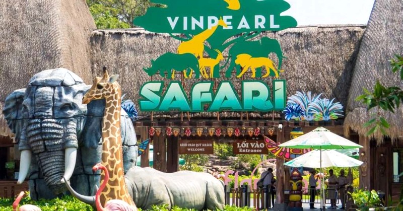 Khám phá hoang dã tại Vinpearl Safari Phú Quốc.