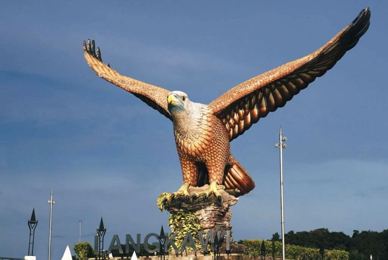 Đại bàng khổng lồ ở Quảng trường Eagle Square.