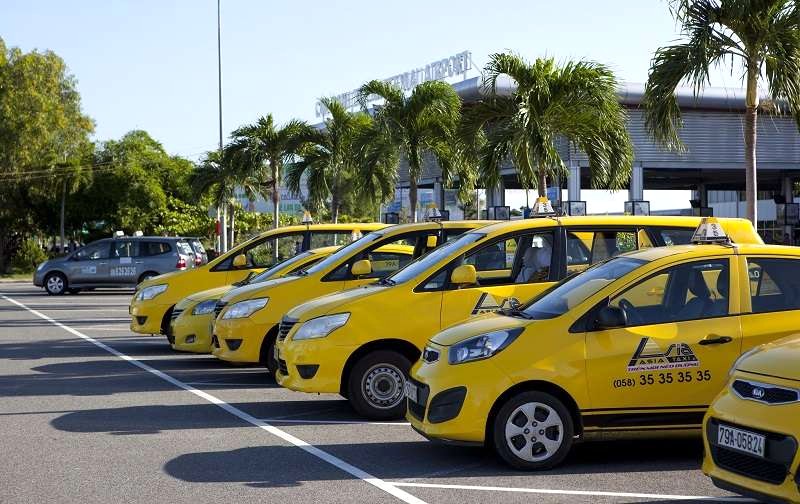 Taxi: lựa chọn hoàn hảo cho gia đình.