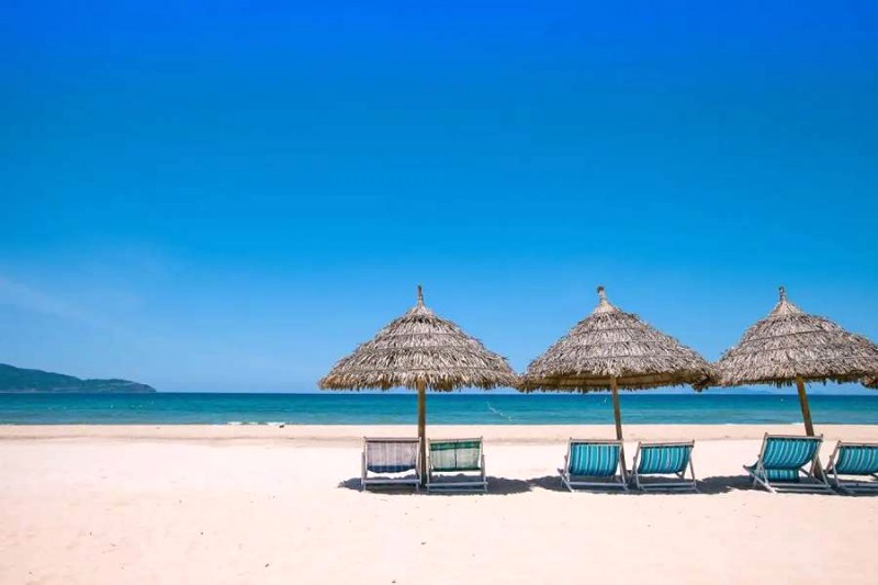 Mỹ Khê xanh ngắt, trời trong veo.
