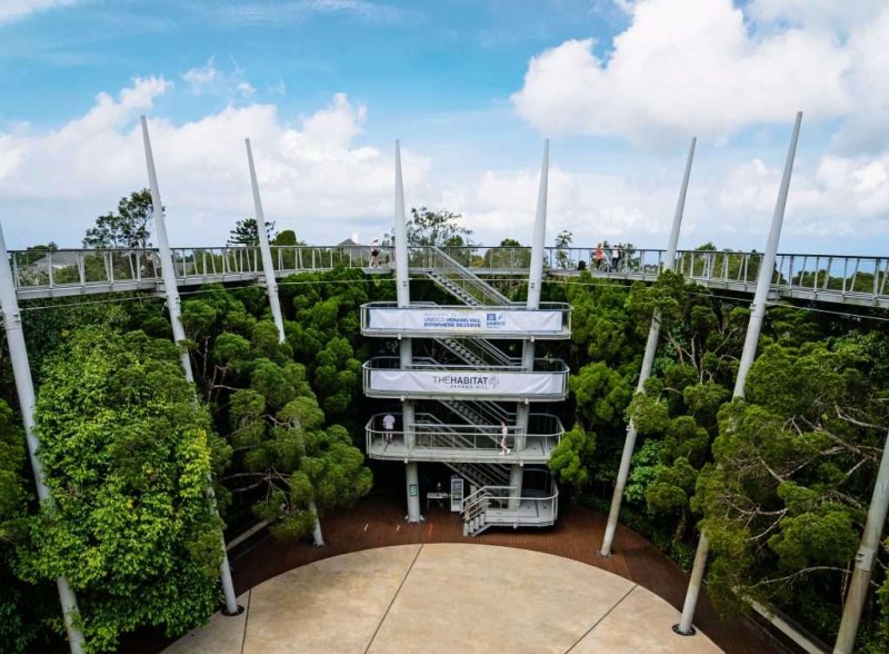 Cầu kính The Habitat cho tầm nhìn toàn cảnh Penang.