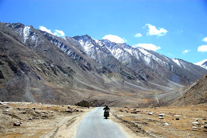 Mô tô: Phương tiện yêu thích ở Ladakh.