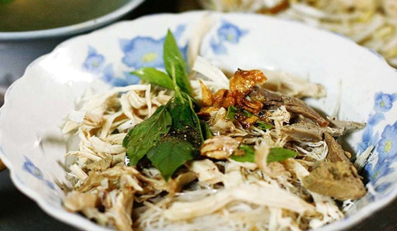 Phở khô Kon Tum: Món ngon độc đáo! @Suutam