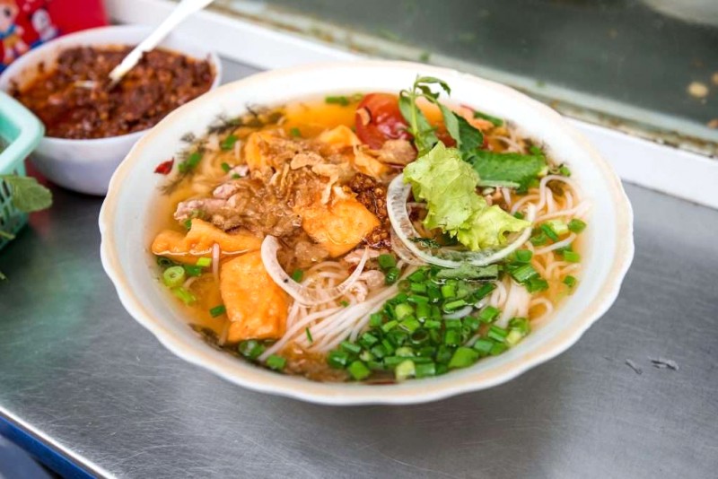 Bún riêu Vinh: quen thuộc, hấp dẫn!