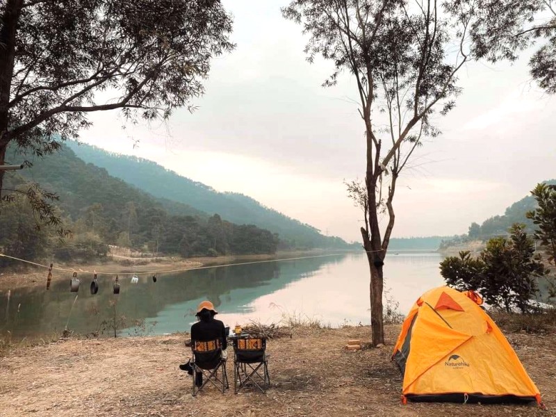 Hồ Đông Quan: View cắm trại lãng mạn, non nước hữu tình! @campingviet