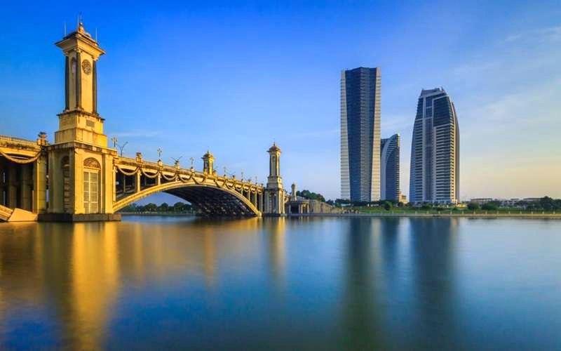 Điều hòa nước, làm mát thành phố như Putrajaya, giá trị như thế nào? @shutterstock