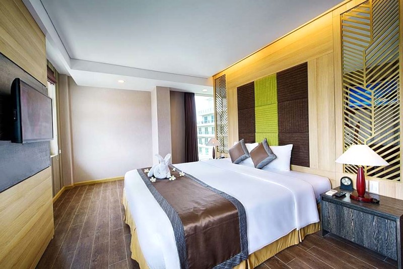 Phòng Executive Suite @holidaymuine.muongthanh.com