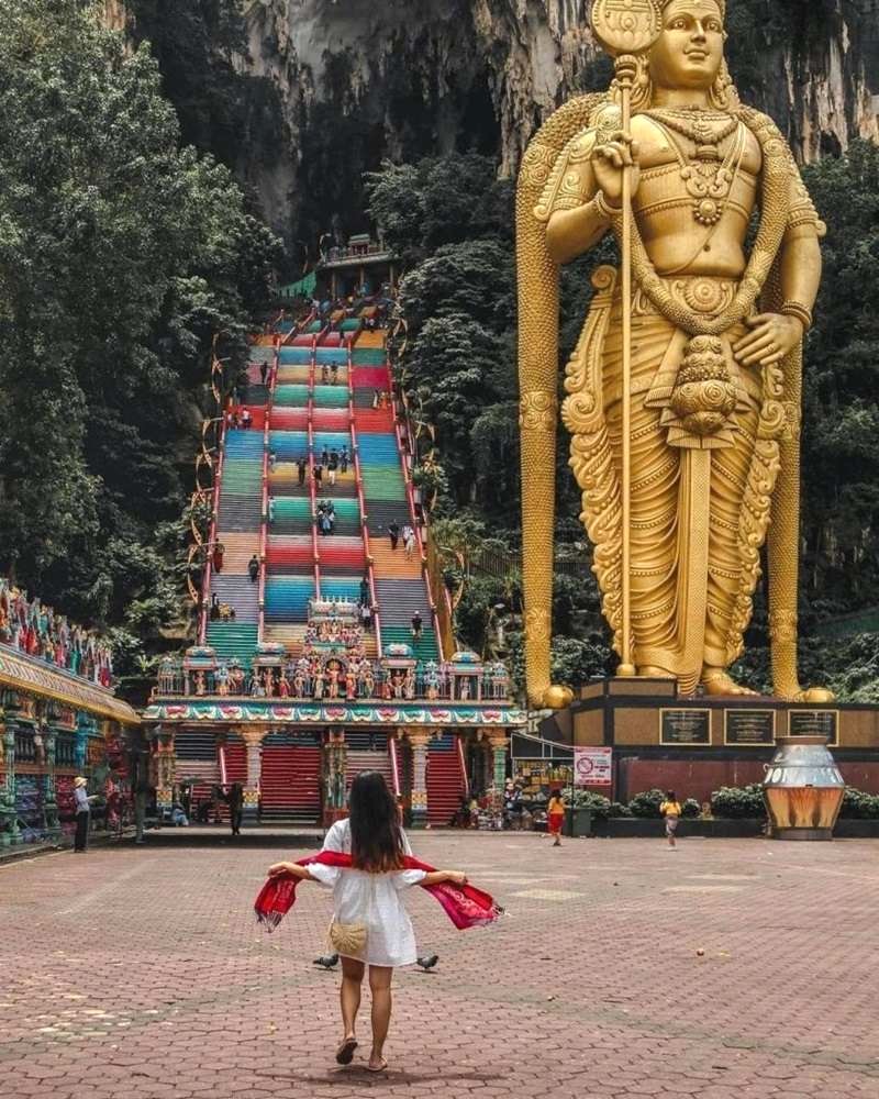 Batu Caves: Du lịch tâm linh ấn tượng tại Malaysia @easemyvacations