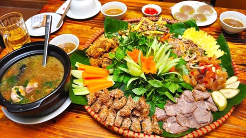 Bò tơ 7 món, thơm ngon đặc biệt. @Nụ Cười Mê Kông