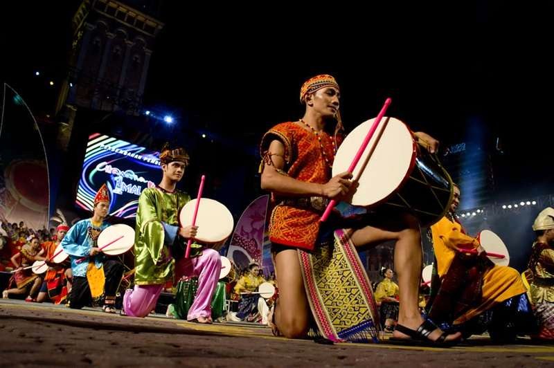 Putrajaya: Góc nhìn hiện đại của Malaysia, điểm du lịch độc đáo thu hút du khách.