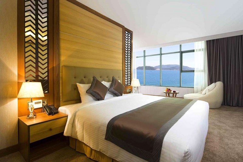 Hạng phòng Executive Suite - @luxurynhatrang.muongthanh.com