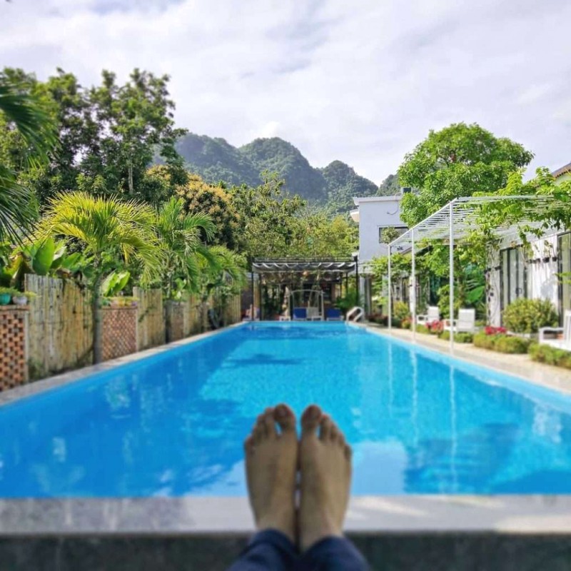 Hồ bơi đẹp mê hồn, view cực chill! 🏊‍♀️✨