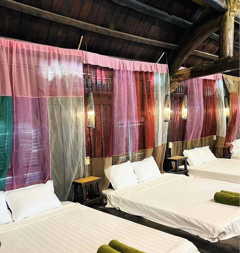 Nả Yên Retreat: Góc nhỏ nào cũng toát lên vẻ đẹp mộc mạc của nhà sàn Tây Bắc.