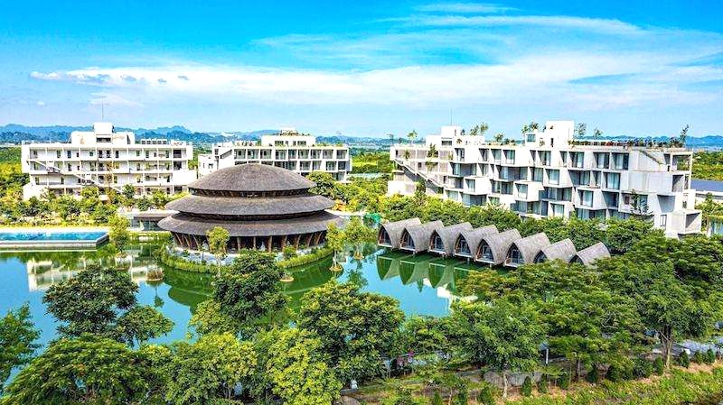 Wyndham Grand Vedana Resort Ninh Bình: Khu nghỉ dưỡng quy mô lớn.