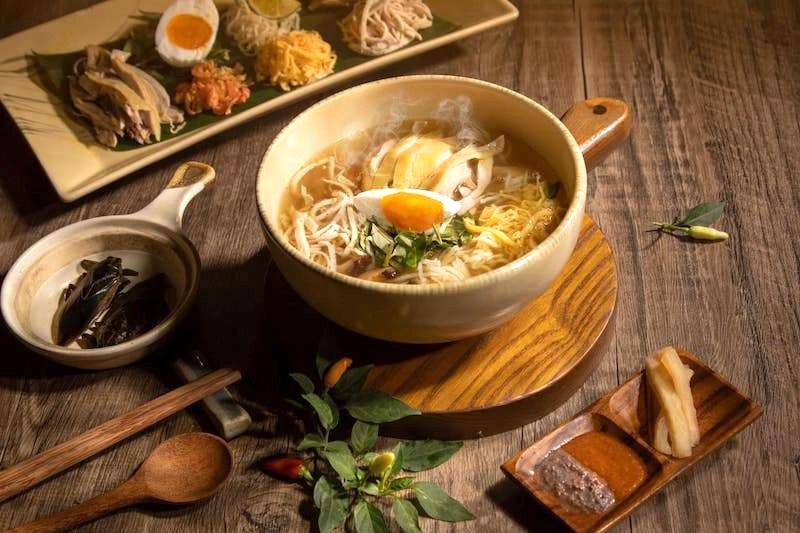 Khám phá ẩm thực ngon quận Hoàn Kiếm 🥢