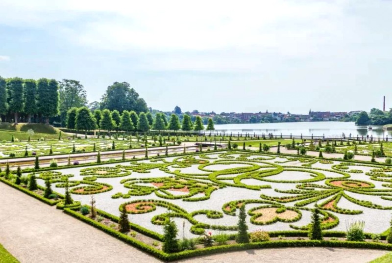 Copenhagen: Ghé thăm lâu đài Frederiksborg!