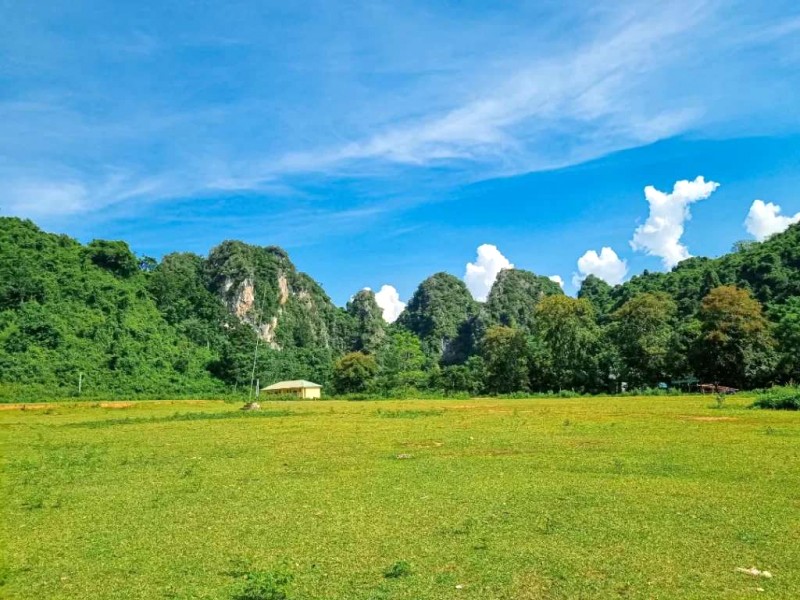 Khám phá hang động Karst và thác nước Quỳ Châu.