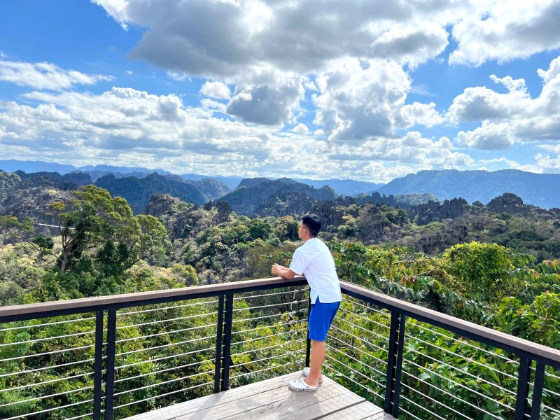 Ngắm nhìn Lào từ The Rock Viewpoint - Cao nguyên đá hùng vĩ!