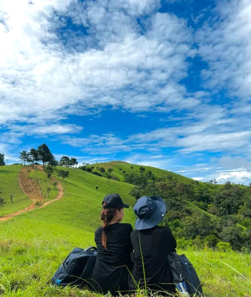 Trekking Tà Năng Phan Dũng: Mùa cỏ xanh, thiên nhiên trong lành.