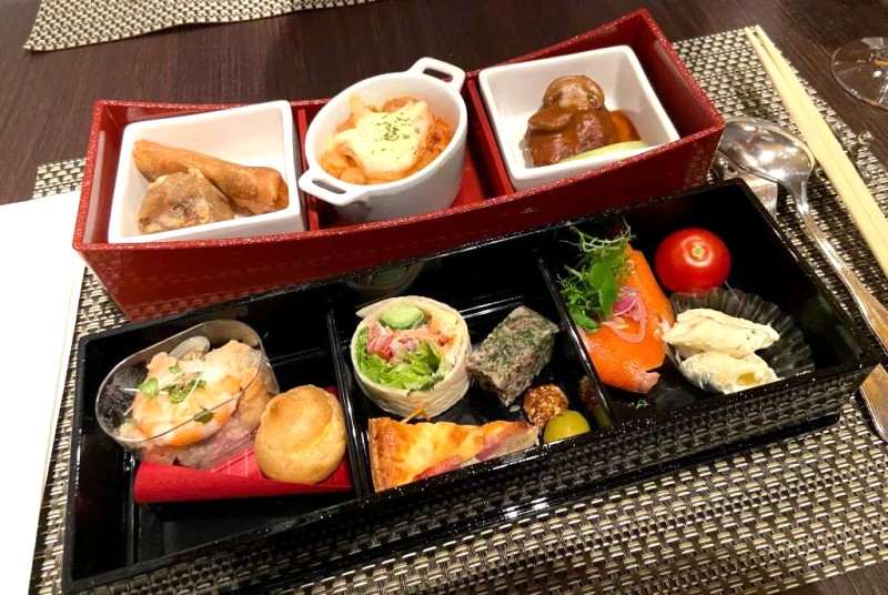 Khách sạn InterContinental Tokyo Bay: Vẻ đẹp vịnh Tokyo.