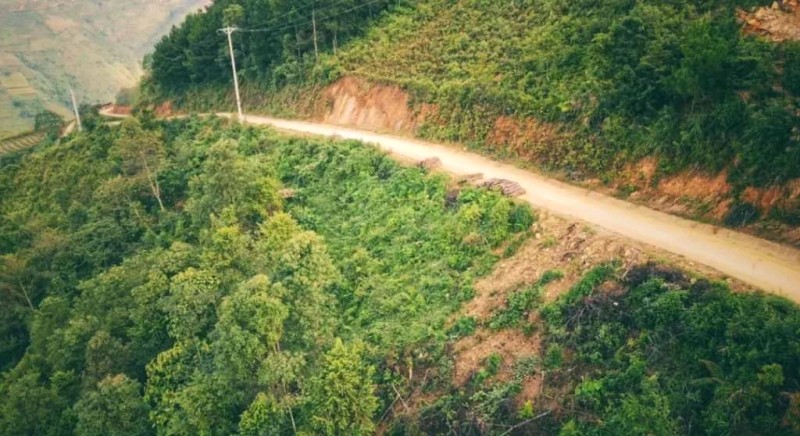 Bản Cu Vai: Nơi mây chạm núi.