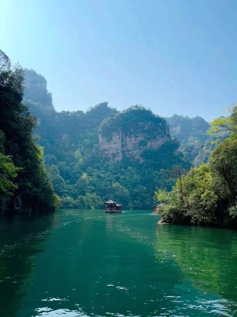 Khám phá Hồ Bảo Phong & núi Thất Tinh Sơn (Hồ Nam)