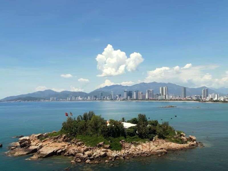 Khám phá 6 ngôi chùa nổi tiếng Nha Trang.