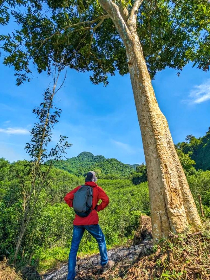 Khám phá hang động Karst & thác nước Quỳ Châu