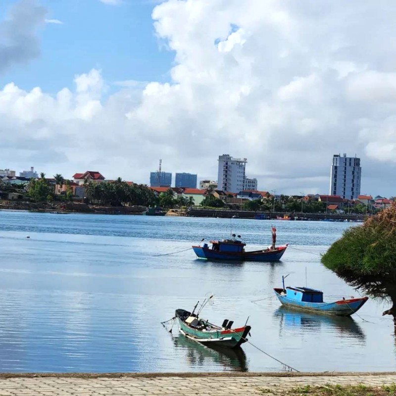 Khám phá Đồng Hới: Cẩm nang ăn chơi dành cho bạn!