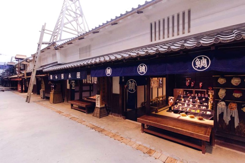 Umeda Sky Building: Trải nghiệm đỉnh cao Osaka.