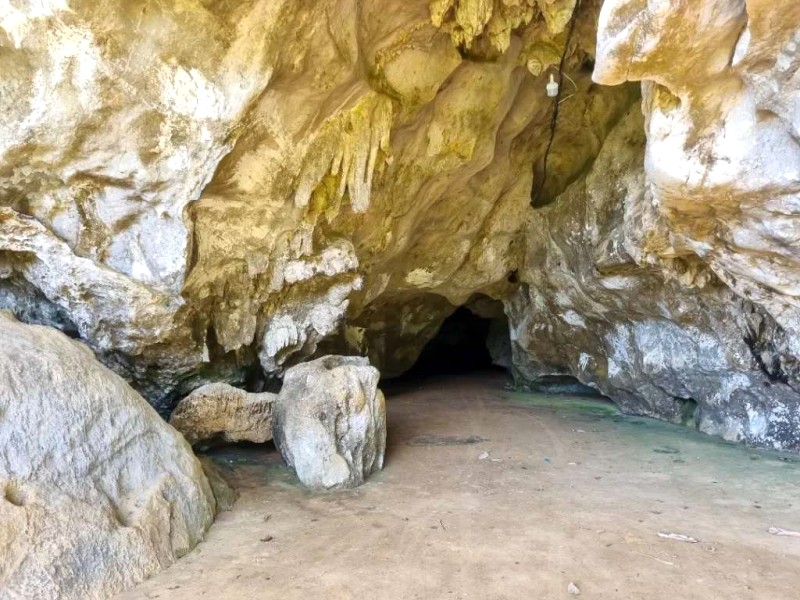 Khám phá Quỳ Châu: hang động Karst & thác nước.