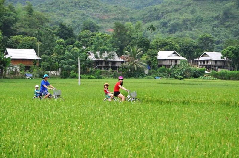 Bản Lác Mai Châu: Vẻ đẹp yên bình, say đắm lòng người.